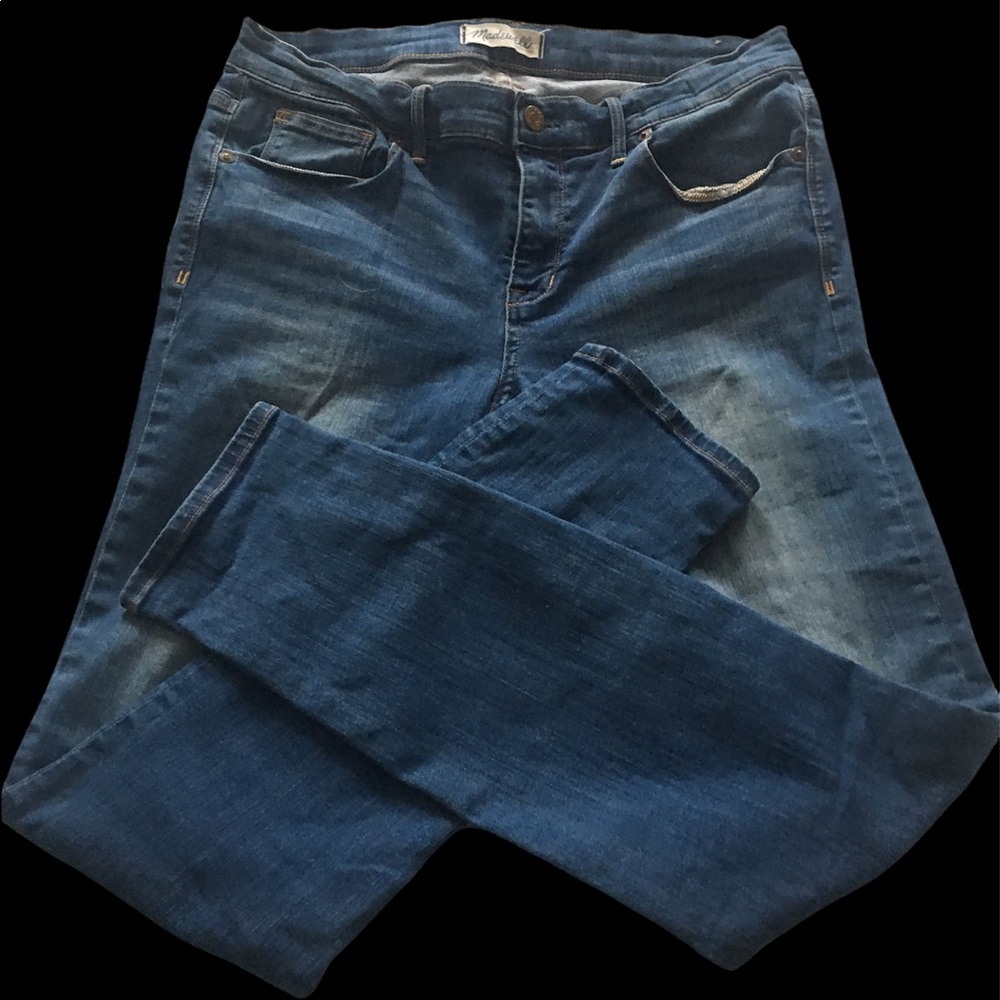 Madewell skinny jeans in Excellent Used Condition, size 31 (12)